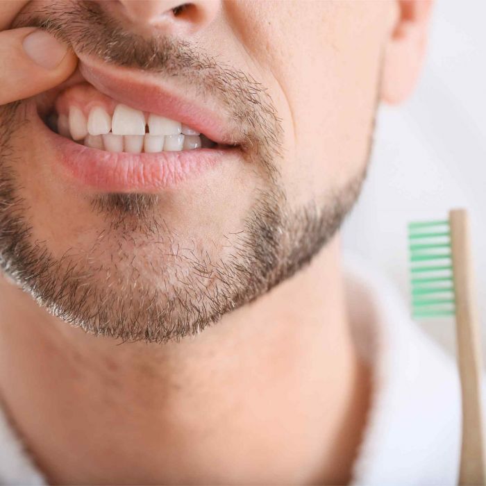 Stop à la parodontite et à la douleur ! Soignez-vous vite à la Clinique ADP, 199 rue de Vaugirard à Paris 15ème.