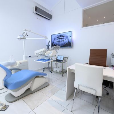 Tous nos patients témoignent d'une expérience très positive à la Clinique ADP à Paris 15ème. Prenez rendez-vous sans tarder.